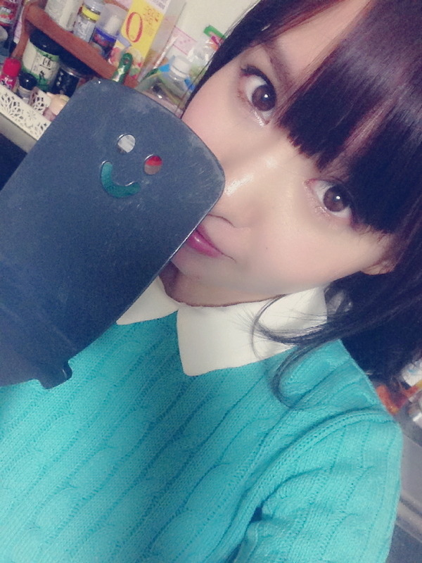 早く帰れたので久しぶりに餃子焼いてます