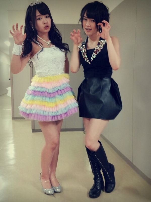 nana803 山田菜々,山本彩 さやなな