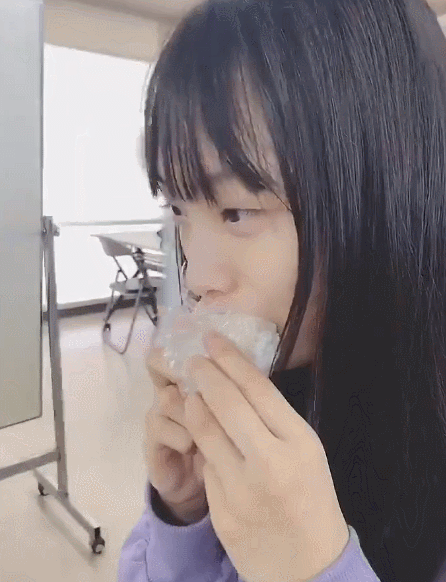 梅山恋和すっぴん GIF