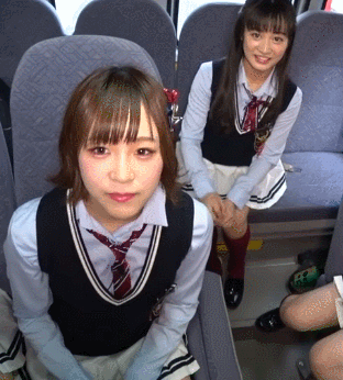 三田麻央 gif
