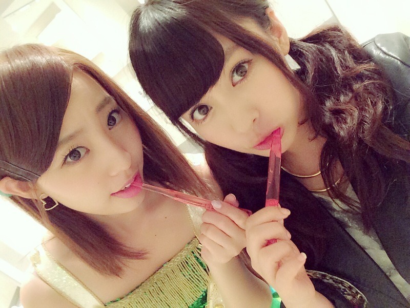 「歯磨き」山田菜々, 藤江れいな