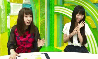 「ふへへへへへへへ大作戦」ジェスチャー GIF 寺嶋由芙 vs. 山田菜々
