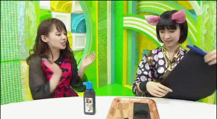 「一番好きな文字は？」 「お金！」 GIF