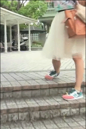 村上文香とデートGIF