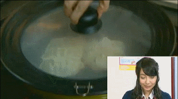 「黒焦げ餃子」 GIF 山田菜々