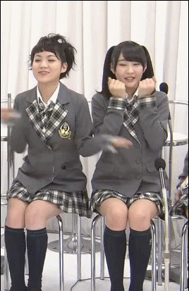 木下百花,川上礼奈  キュンキュン