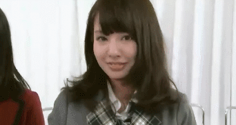 山田菜々ウィンク,gif
