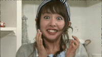 風船を噛み (山田菜々 GIF